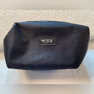 Tumi Small travel bag, zipper closure